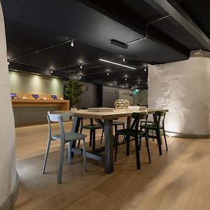 Zedwell Underground Hotel Tottenham Court Rd